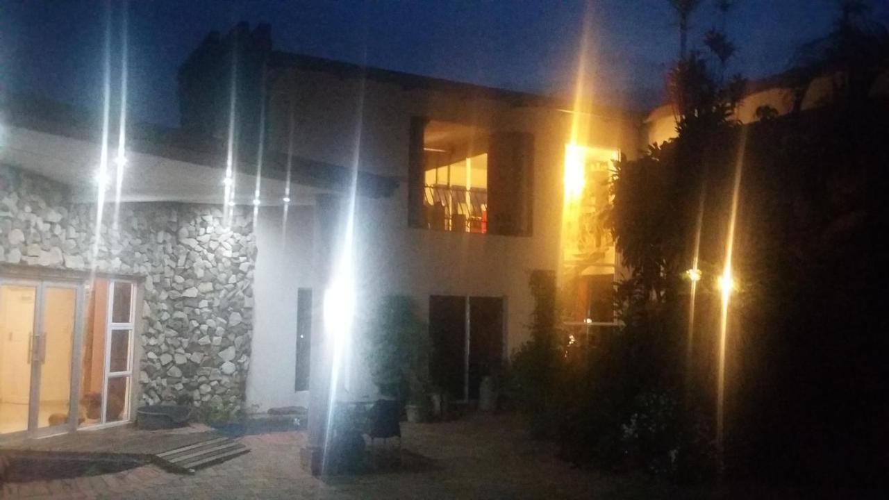 Serendipity Country House Amanzimtoti Buitenkant foto